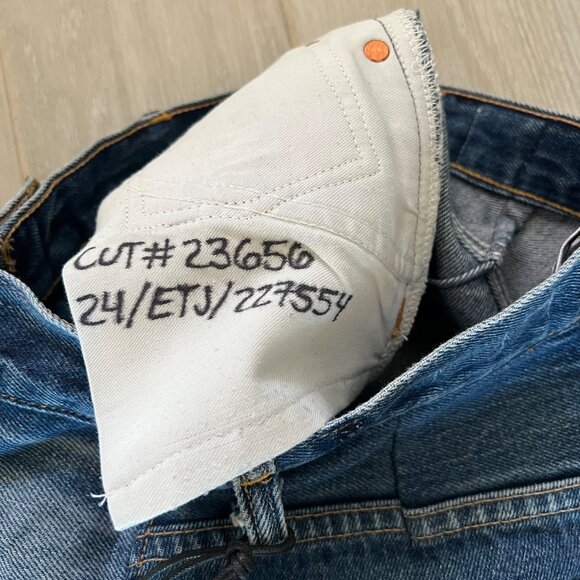 $675 NWT RE/DONE x LEVI'S INDIGO ENGINEERED TAPER JEANS SZ 24 - Picture 6 of 7